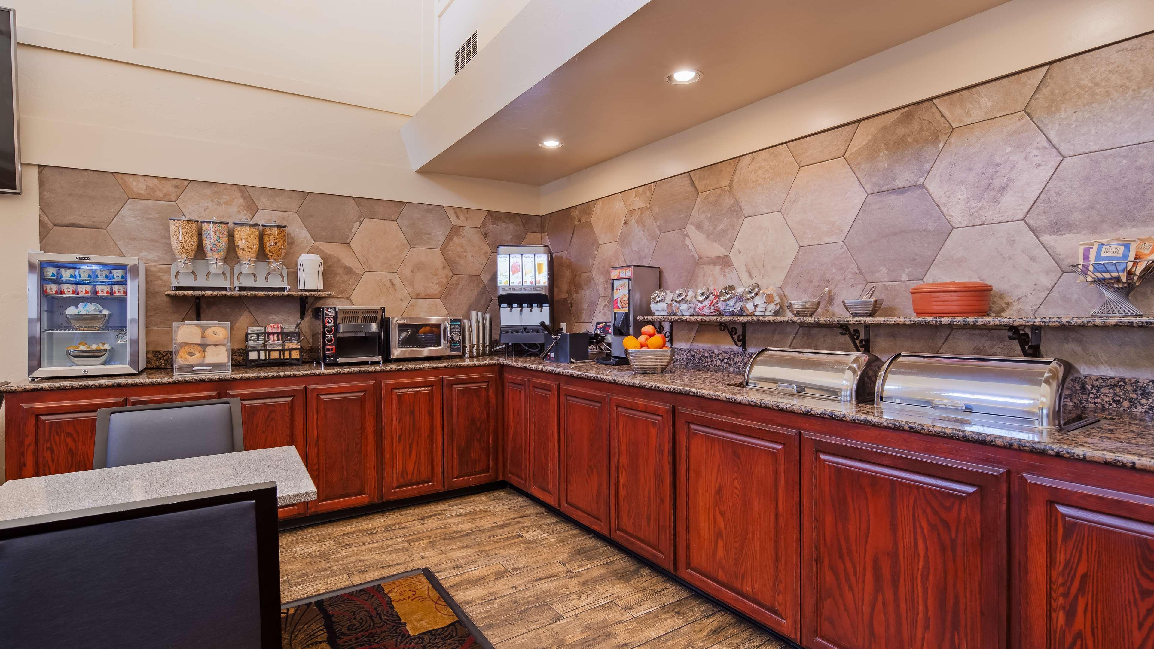 Best Western Plus Oklahoma City Yukon Buitenkant foto